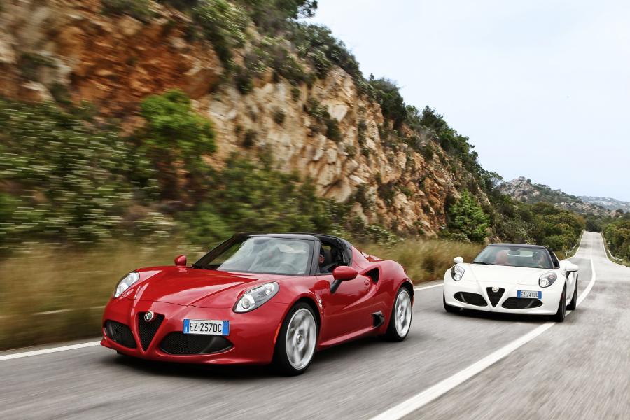  Alfa Romeo 4C Spider (960) 2015 года  (WW) (фото 46 из 59)